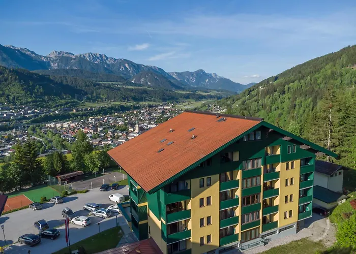 Hotels With Four Stars Alpine Club Resort
